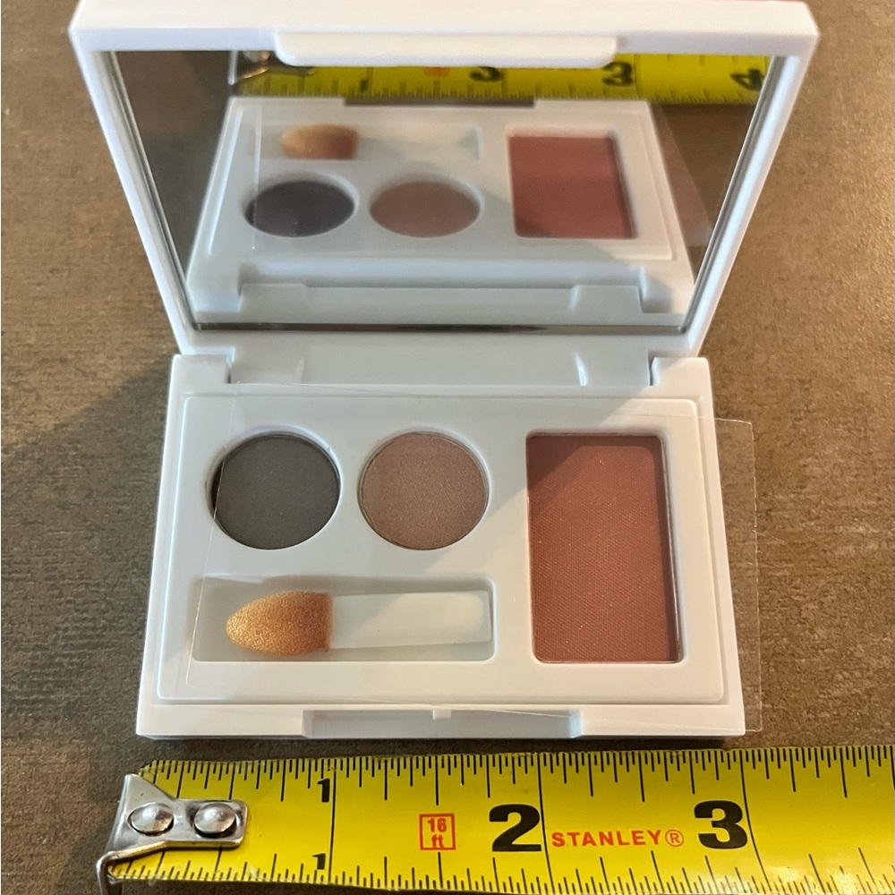 Elizabeth Arden Dual-Tone Eyeshadow Palette